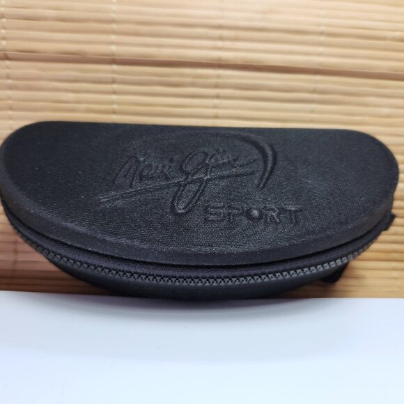 Maui Jim Sport Semi Hard Clamshell Sunglass Case Zipper Close with Clip Black - Picture 1 of 9